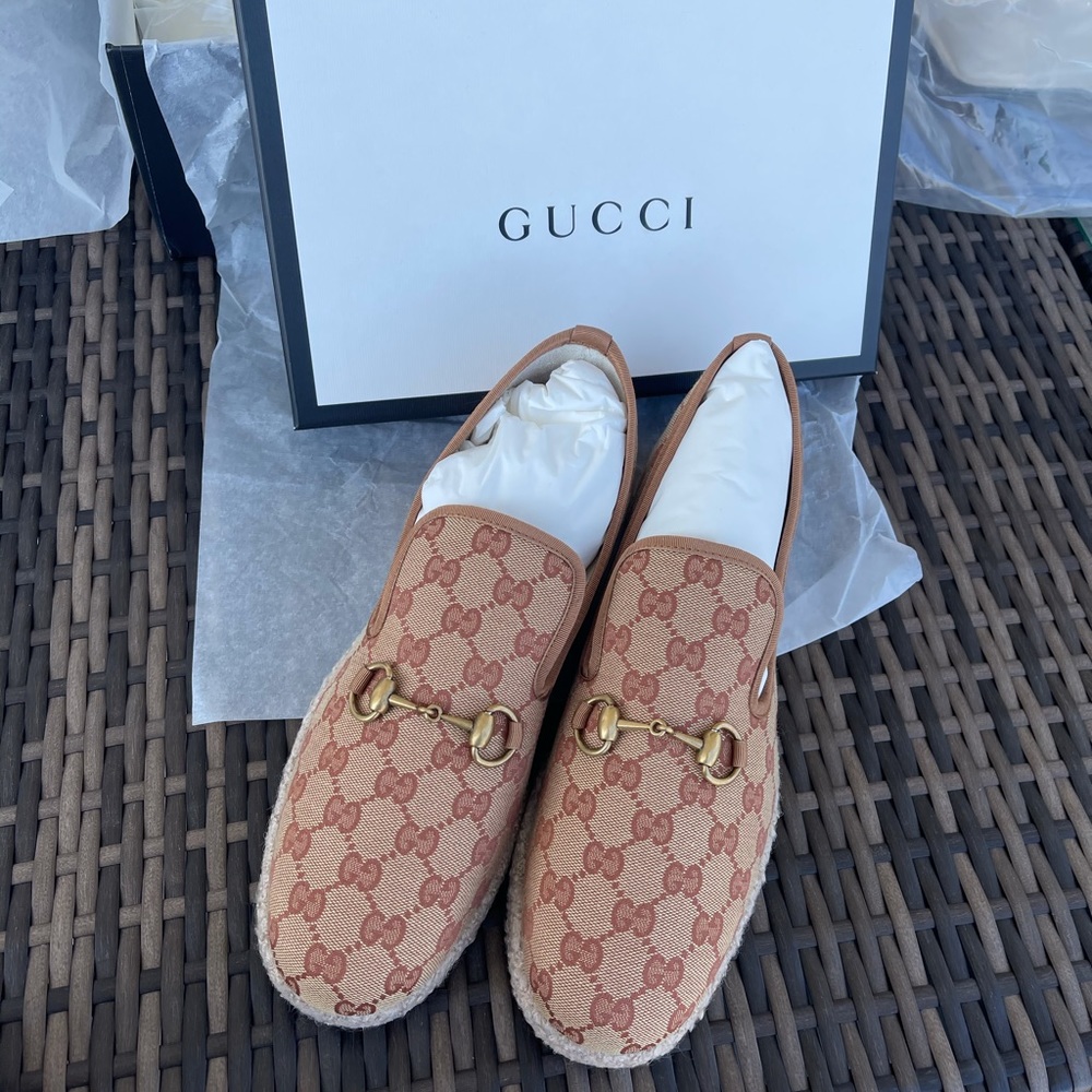 Gucci🔥size 8,5+ Unisex